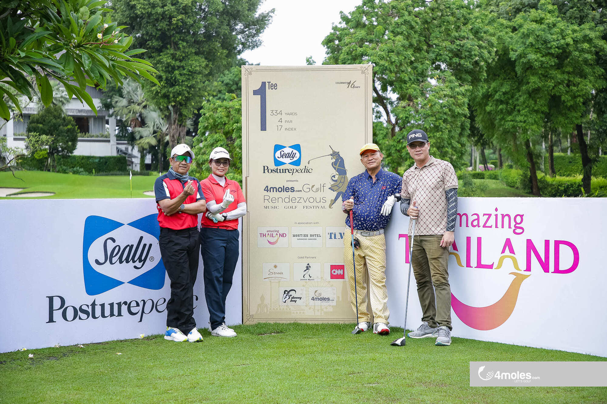 Group of Golfers at Alpine Golf Club