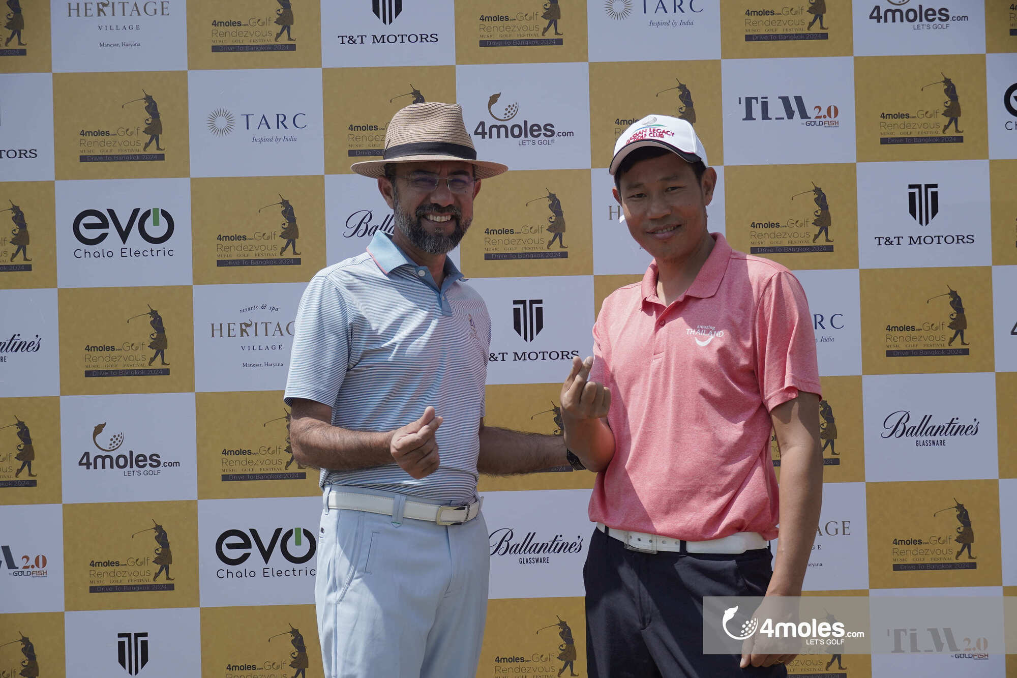 Mr. Dinesh Thakur, Founder and CEO of 4moles.com with Aso Lori - Thailand Tourism