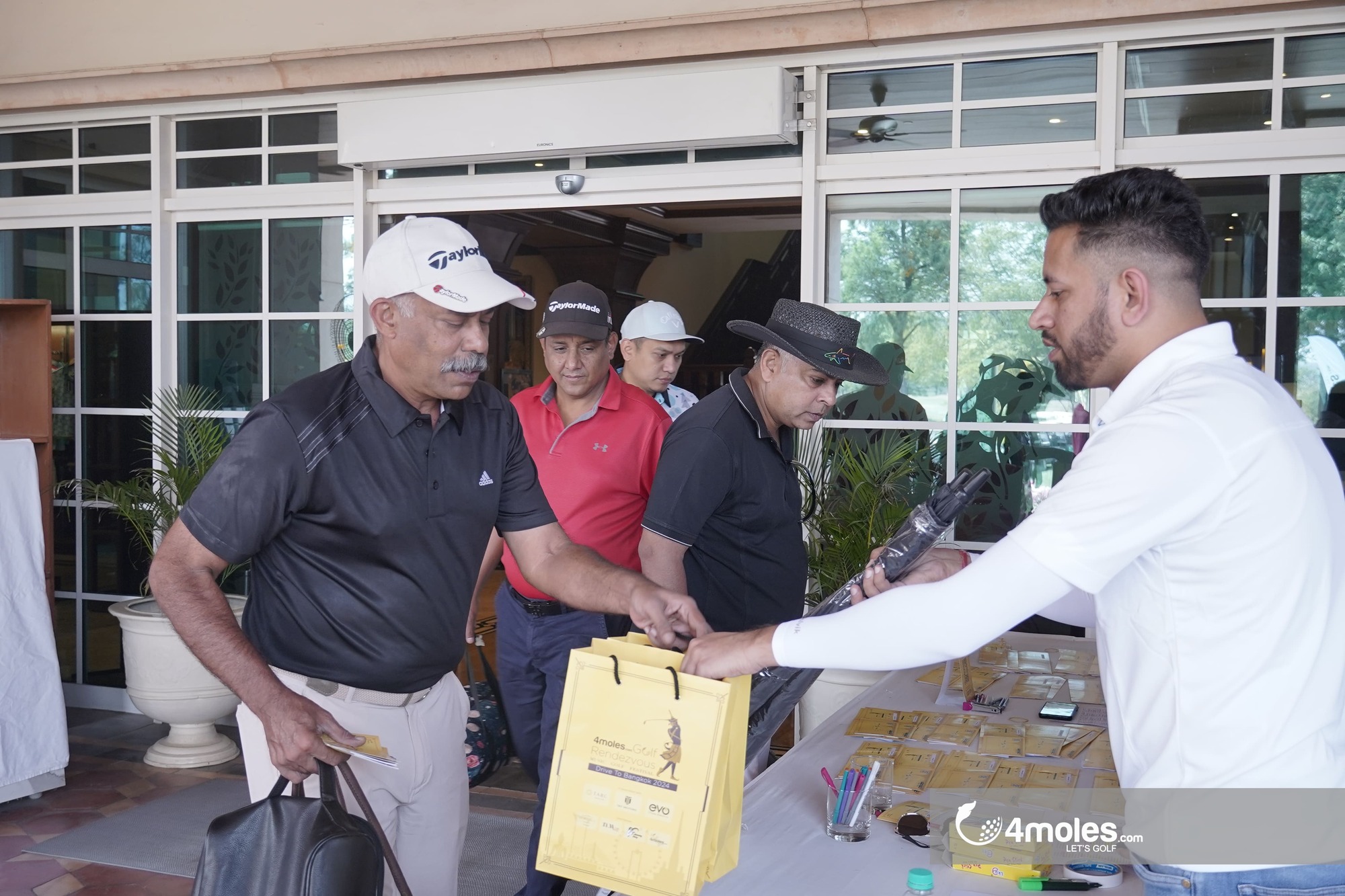 Golfer collecting the scorecard