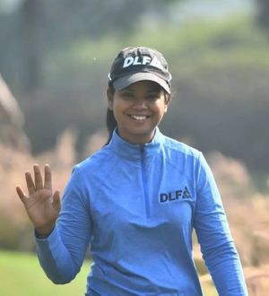 Indian Professional, Vani Kapoor on her Aramco S - 4moles