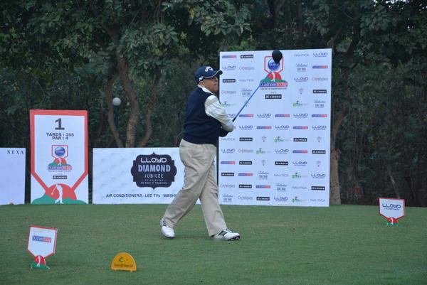 B R Punj at the first tee during the Delhi Leg - Lloyd BT Pro-Am 2016