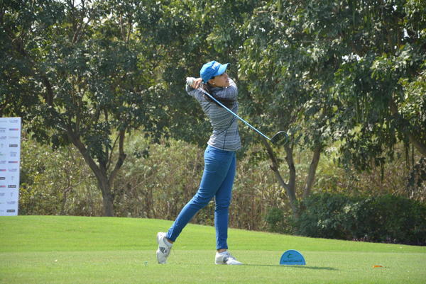 Gauri Monga during the Lloyd BT Pro-Am 2016 at Classic  Golf & Country Club