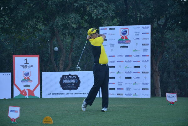 Nikhil Chopra follows the flight of his ball
