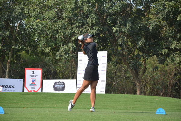 Chayuda Singhsuwan - Women's Professional Golfer