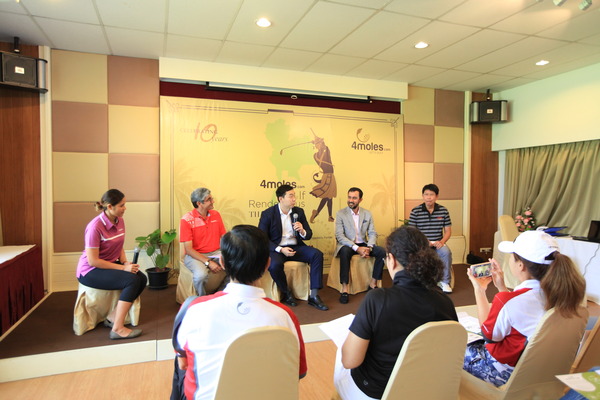 Soravisit Vayakornvichitr, Director- Goldfish Technologies (Thailand) Co. Ltd addressing the media at the press conference 