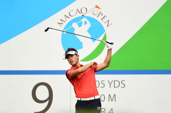 Day 1: Korea's Yikeun Chang  puts up an outstanding display of Golf at the Macao Open