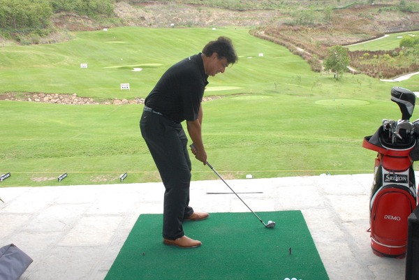 Teeing it off in style!