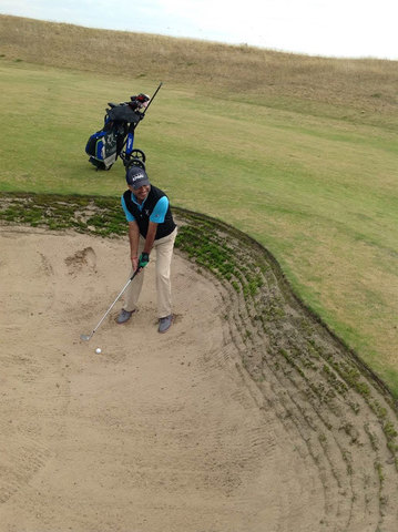 Enjoying at the Links Golf in Scotland!