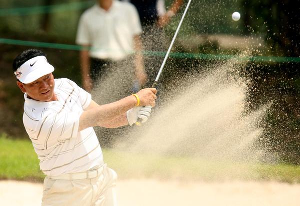 K J CHOI (KOR) on day 2, sharing the 2nd place at -12 at the Iskandar Jokor Open 2009