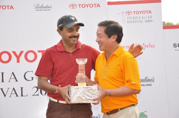 Ateet Gaur, Country Manager  TaylorMade with Ambassador of Singapore H.E Calvin Eu