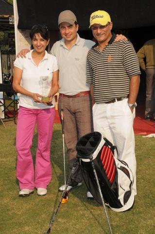 Biran Lamba, Sanjay Sharma(Country Manager, Swarovski) and Tarun Mehrotra (CEO Pioneer Urban)