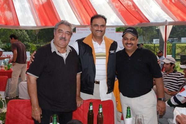 From L Biloo Bajaj (Member, Delhi Golf Society), Vikram Bakshi (MD McDonalds) and Pankaj Munjal (MD Hero Motors)