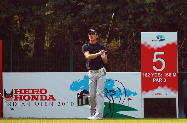 Korea's Kim Hyung-sung, leader after Round 1