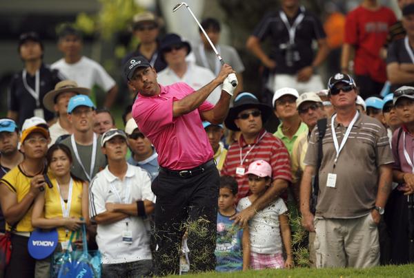 Jeev Milkha Singh in his approach shot!