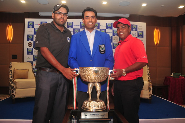 Manav Jaini & Anirban Lahiri of India along Sri Lanka's Mithun Perera pose with the new trophy