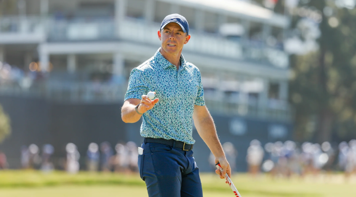 Rory McIlroy at the US Open Golf 2023 round 3. Read more on 4moles.com 