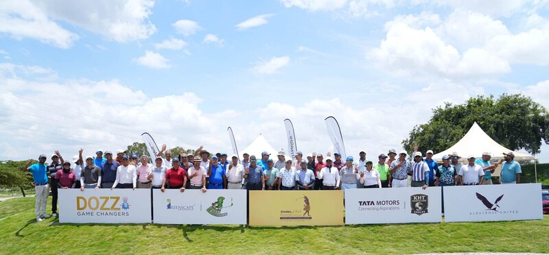 Group photograph of golfers